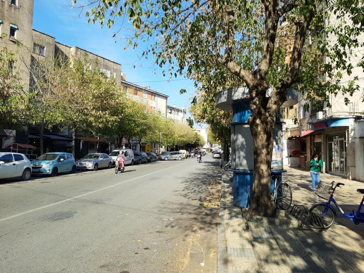 Cosy Central Apartment Shkoder Exterior photo