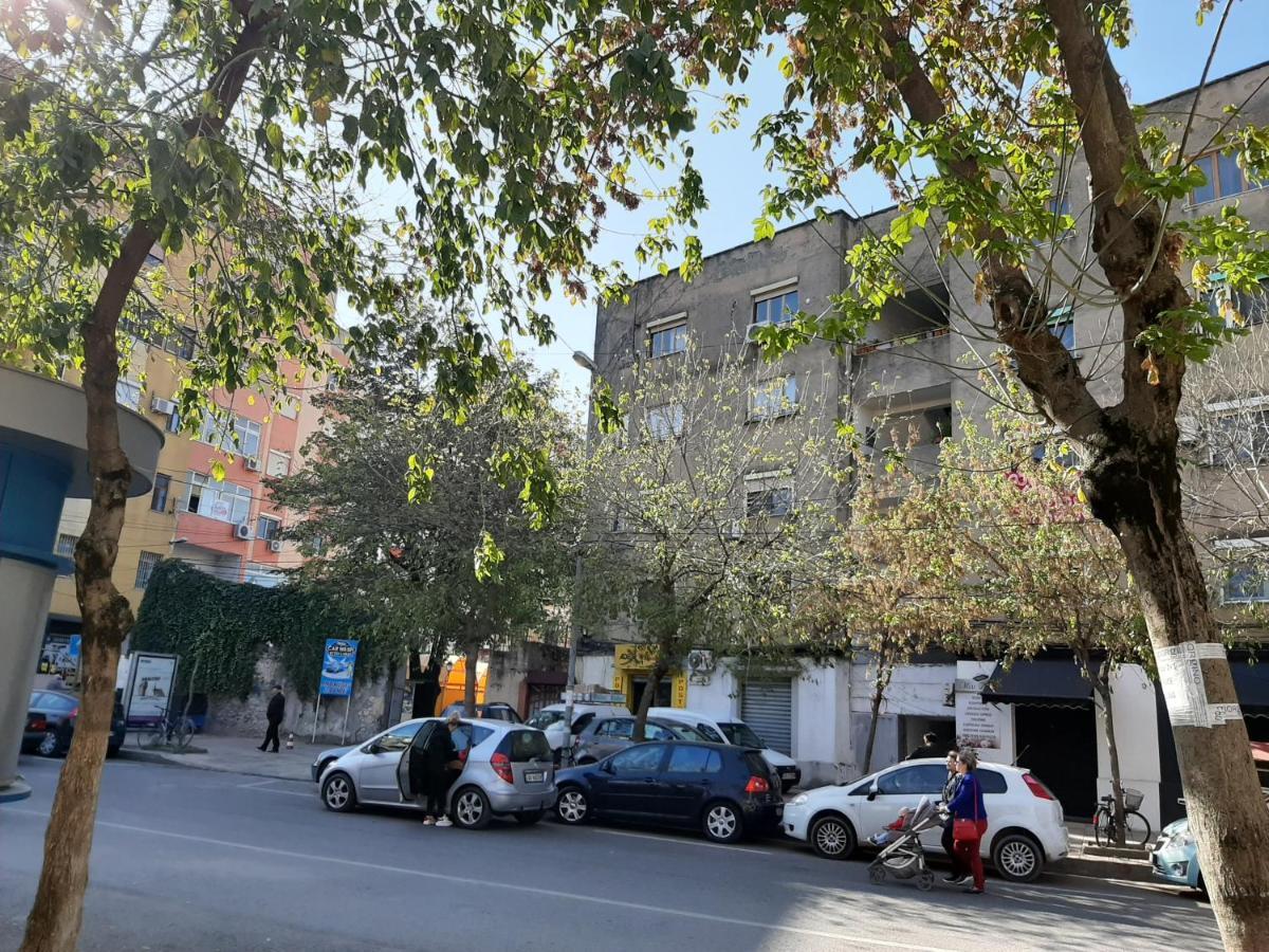 Cosy Central Apartment Shkoder Exterior photo